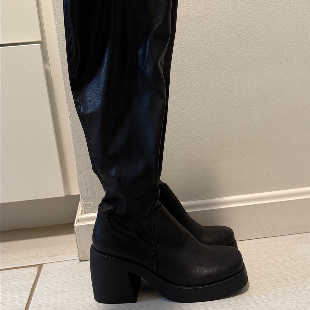 Steve Madden Black Heeled Boots